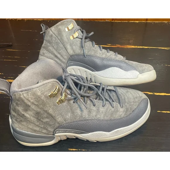 Youth men’s Air Jordan 12 Retro “Dark Grey”Sneakers Size 7Y or 7 men’s - Picture 1 of 12